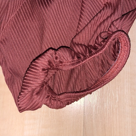 Stradivarius Rose Pink Ribbed V-scoop bodysuit - Picture 5 of 8